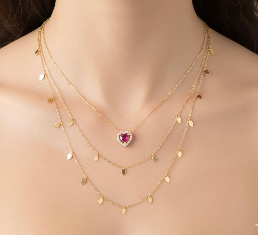 Collares y gargantillas de oro trendy