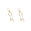 Aretes para Dama largos con dijes corazón y llave.  Broche de Gancho.  Oro Amarillo de 10 kilates.
