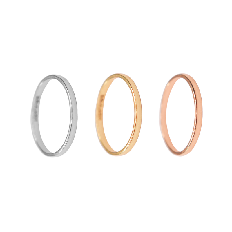 Anillo para Dama tres aros.  Oro Combinado Amarillo, Blanco y Rosa de 10 kilates. 