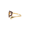 Anillo para Dama Resaque de Corazón con Zirconias Rosas en corte brillante.  Oro Amarillo de 10 kilates.